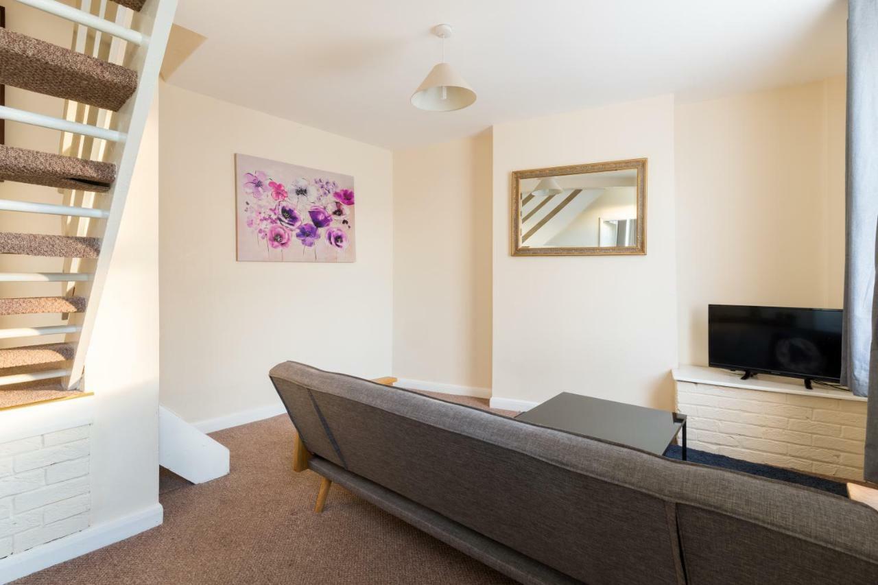 Well Presented 2 Bedroom House - Sleeps Four Royal Royal Leamington Spa Exterior foto
